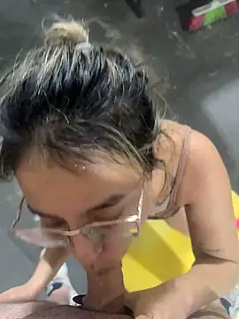 zekefotoslive live sex cam