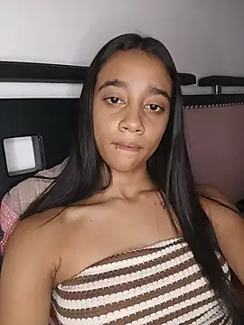 Zoe_Sweett18 live sex cam