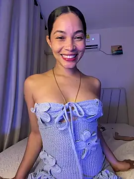 AkiraY10 live cam on StripChat
