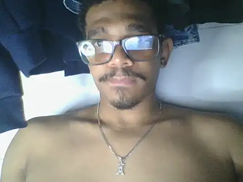 Gigachatx live cam on StripChat