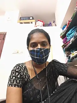 Tamil_Yalini12 live cam on StripChat