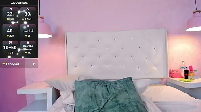 ScarlettBlaair live cam on StripChat