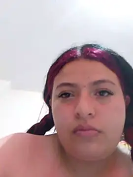bunny_77 live cam on StripChat
