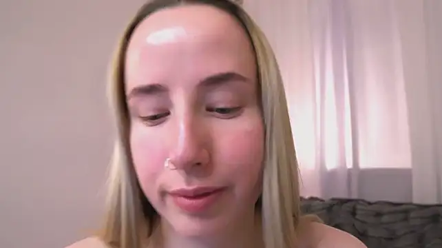 Cassie_Kelman live cam on StripChat