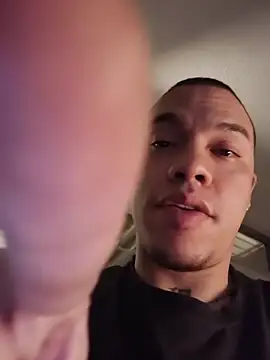 AlphaMasterXxx live cam on StripChat