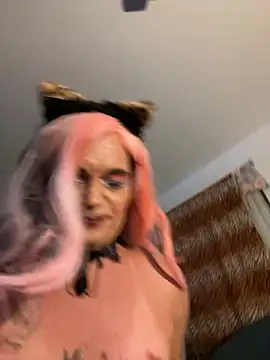 tsashelayamylynzy (T milf) - Show hole