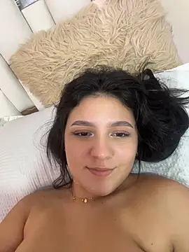 camila_sanchez25 (F young) - Dildo en mi pussy 🥵🙈🤤