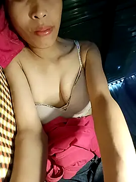 Pinky_1202 live cam on StripChat