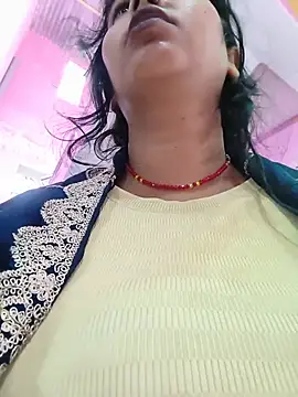 Ass_big_girl live cam on StripChat