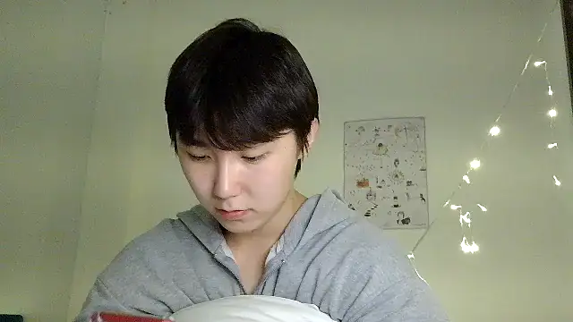 yun_ian live cam on StripChat