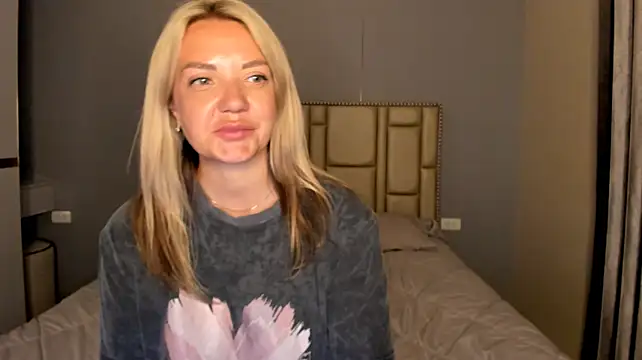 Jenniferlopes live cam on StripChat