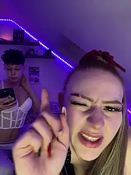 BonnyParker2 live cam