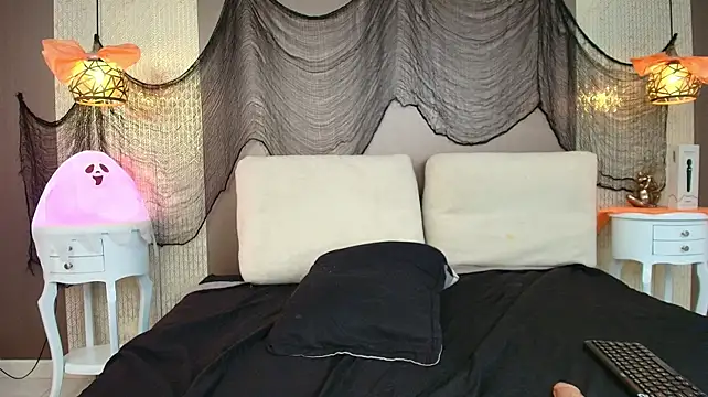 Tiifany_Baker live cam on StripChat
