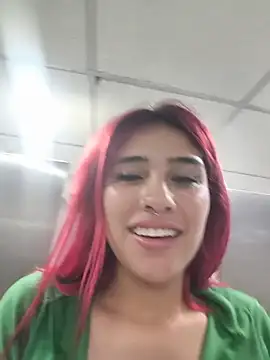 Nikky_Rose_ live cam on StripChat