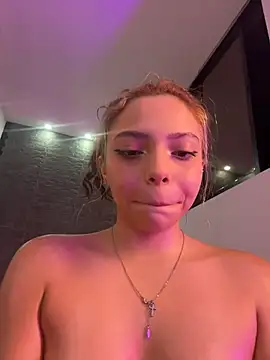 Mia_honey3 live cam on StripChat