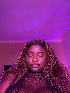 Mimi-and-Pretty live cam on StripChat