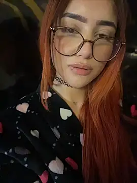 Ashly_cutee live cam on StripChat