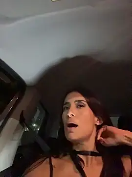 Louisexx live cam