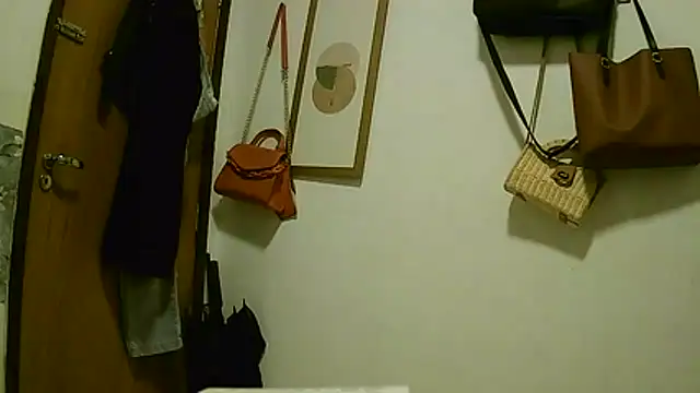 Jhennyf_Lims live cam on StripChat