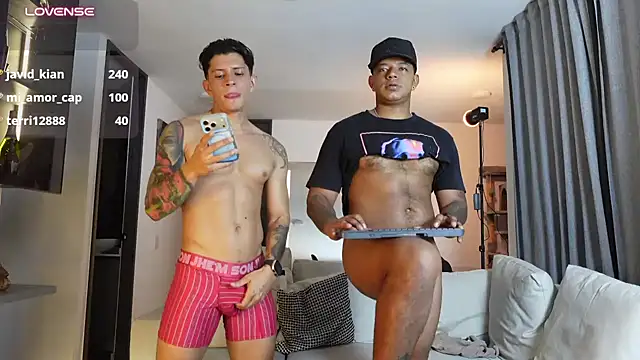 Blakeandbart12 webcam