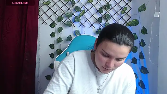 Nika_1_ live cam on StripChat