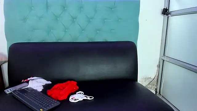 samara_sexi live cam on StripChat