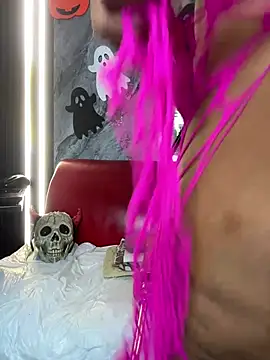 Modèle: chiquimaturesexy