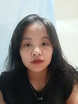 Pretty-haert live cam on StripChat