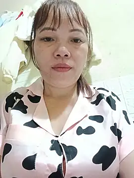 Sana-vn live cam on StripChat