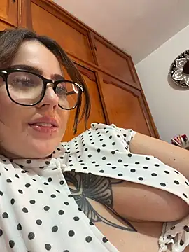 Im_Anto live cam on StripChat