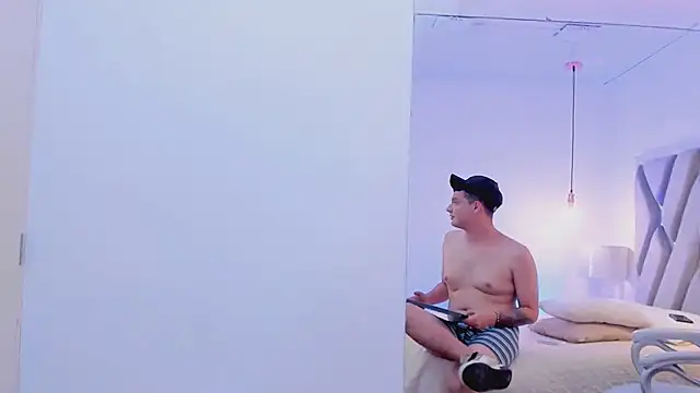 angelblue__ (M young) - 👔 Spread ass