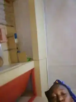 Wambulwas live cam on StripChat
