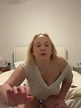 AnnieAscott live cam on StripChat