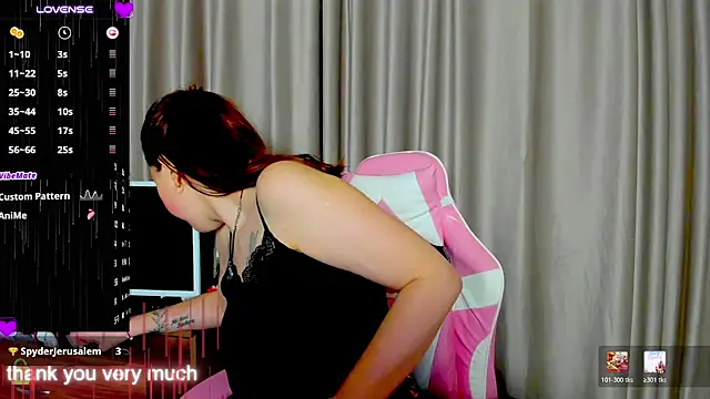Evelyn_Allen live cam on StripChat