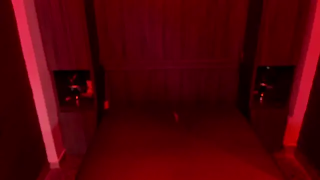 KylieMaxwell1 live cam on StripChat