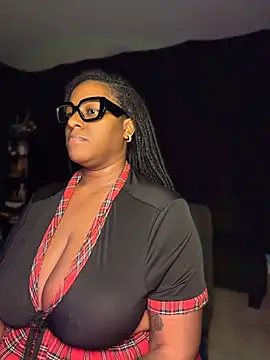 GirthGoddessCoco