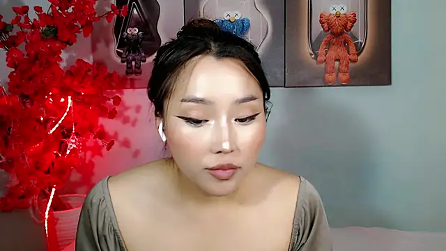 ichiben live cam on StripChat