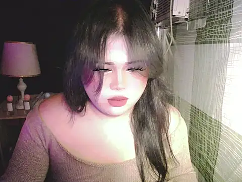 lovemaecock live cam on StripChat