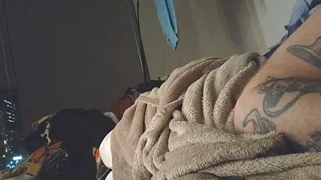 overmydadbody222 live cam