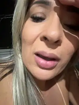 lindinha-sexy live sex cam