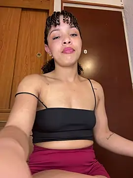 Yasmin777_ live cam on StripChat