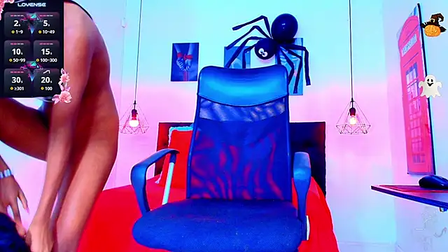 hilary_banks1 live cam on StripChat