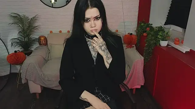 KiraKrahe live cam on StripChat
