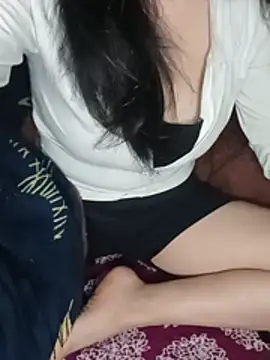 Lily_sexxy4233 live cam on StripChat