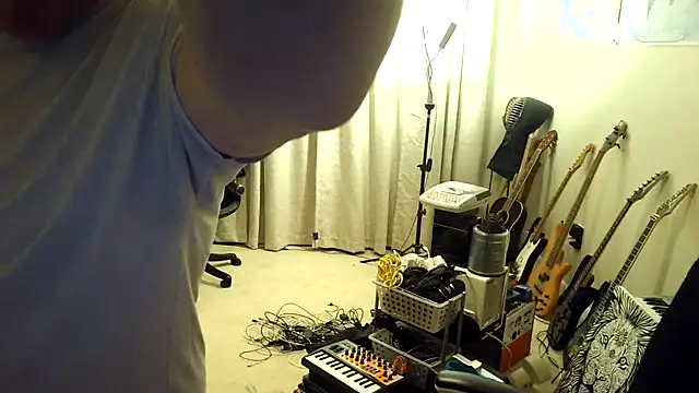 The_Man_Who_Was_Invisible live cam on StripChat