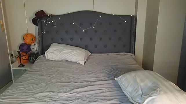 SusannJohnson live cam on StripChat
