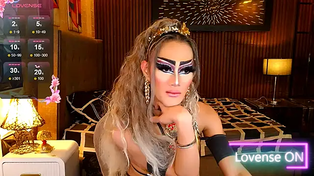 HorseCockDivine live sex cam