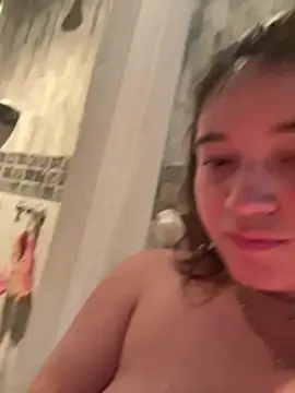 Karina_Leon