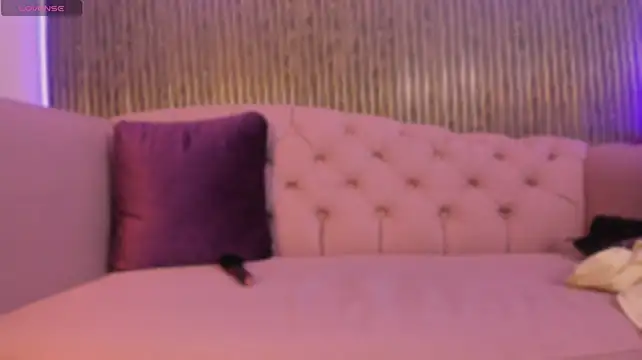 Kiara_bellaa