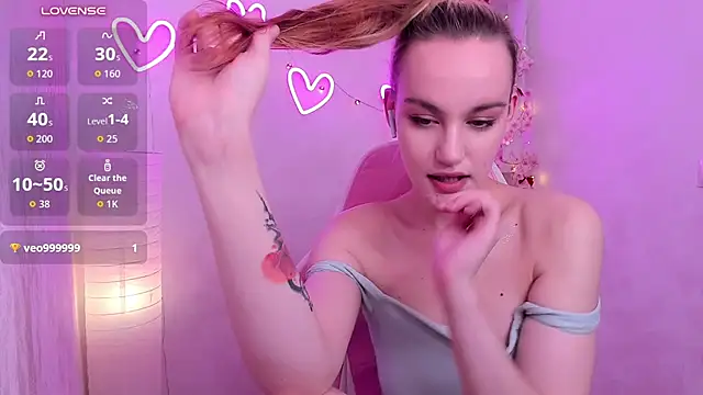 Ida_FaneStain live cam on StripChat
